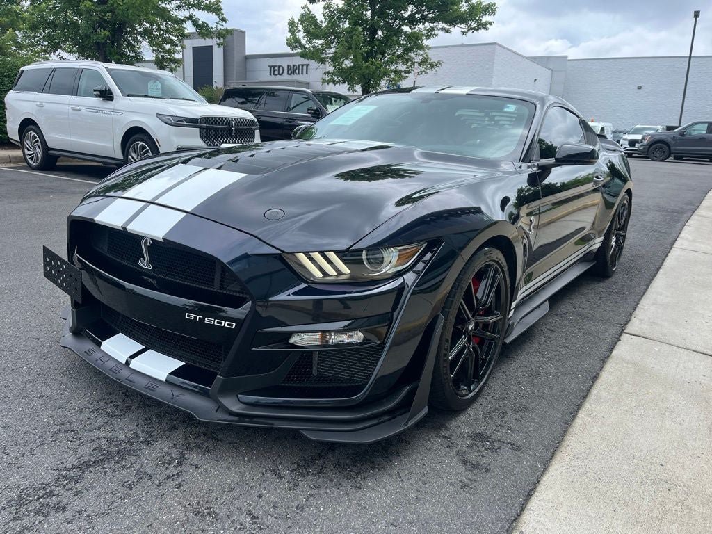 Certified 2021 Ford Mustang Shelby GT500 w/ Technology Package RWD image 3