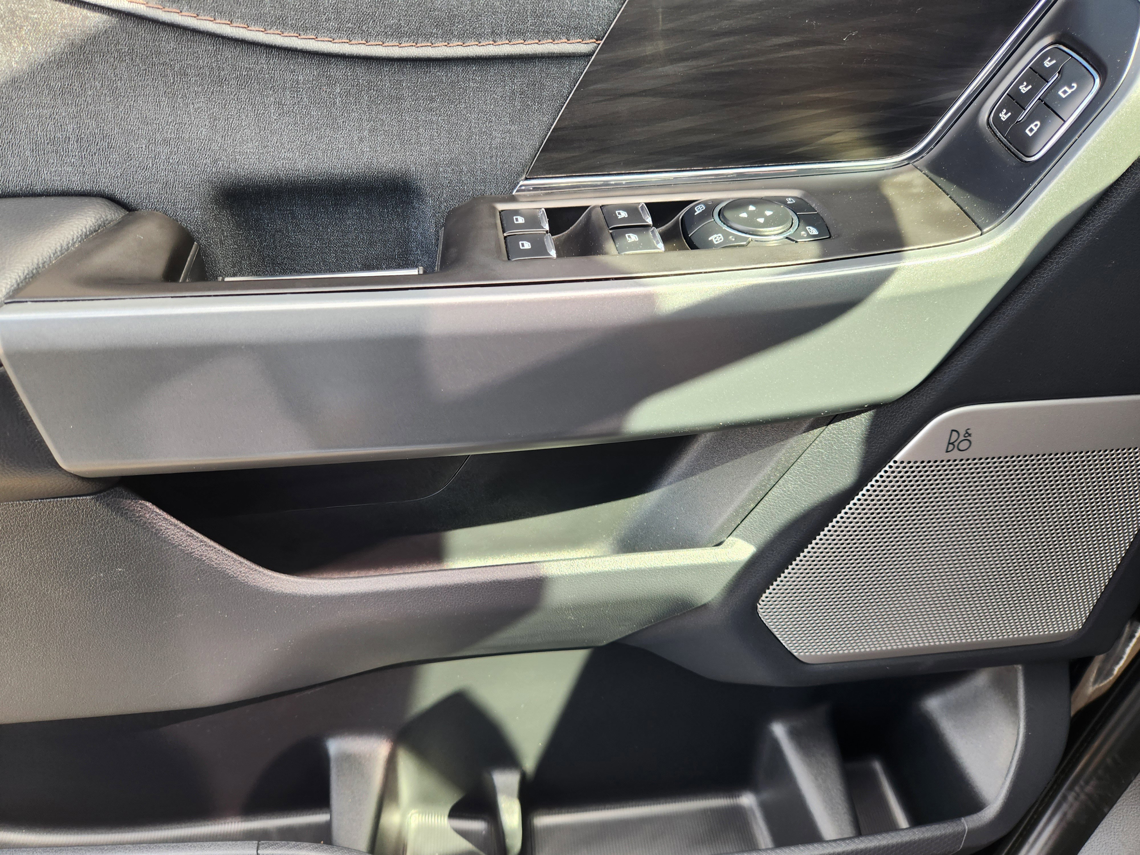 Certified 2024 Ford F150 Lariat w/ FX4 Off-Road Package image 16