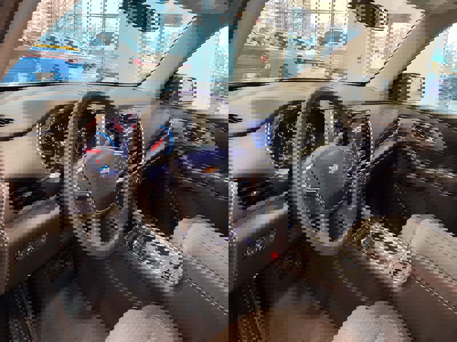 Used 2021 Chevrolet Traverse LS image 10