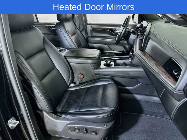 Used 2025 Chevrolet Tahoe LS AWD/4WD image 14