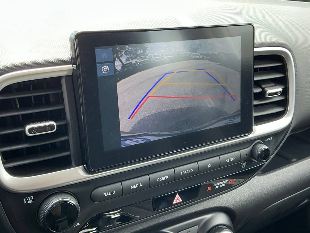Used 2025 Hyundai Venue SEL FWD image 43
