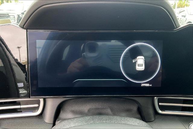 Used 2025 Hyundai Elantra SEL FWD image 12
