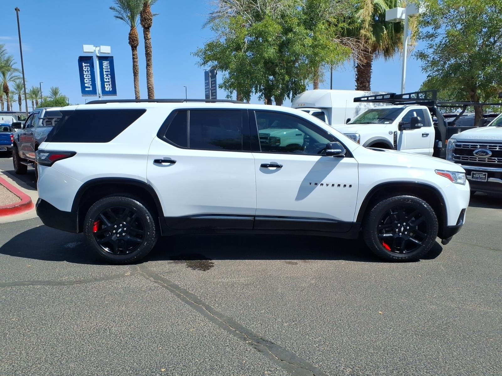 Used 2020 Chevrolet Traverse Premier w/ Redline Edition FWD image 3