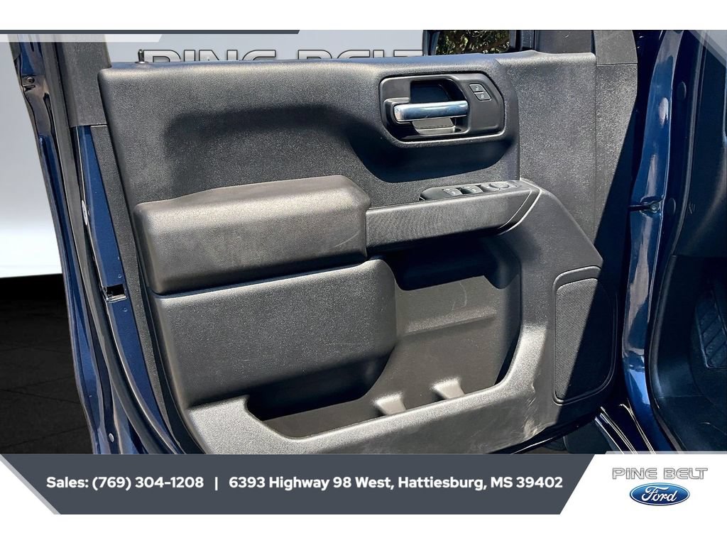 Used 2023 Chevrolet Silverado 1500 Custom w/ LPO, Dark Essentials Package AWD/4WD image 18