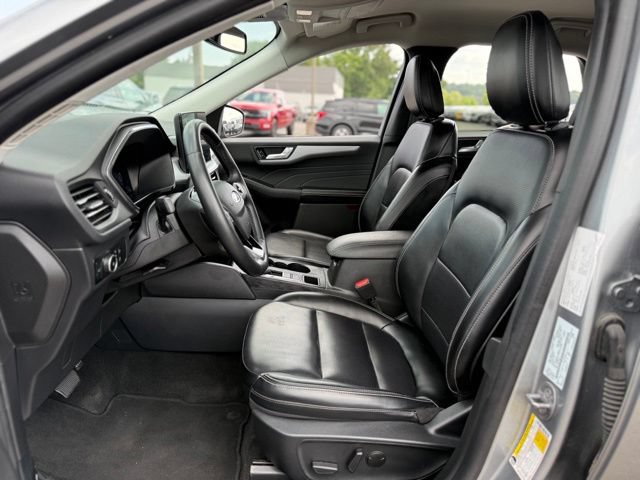 Certified 2024 Ford Escape Platinum AWD/4WD image 13