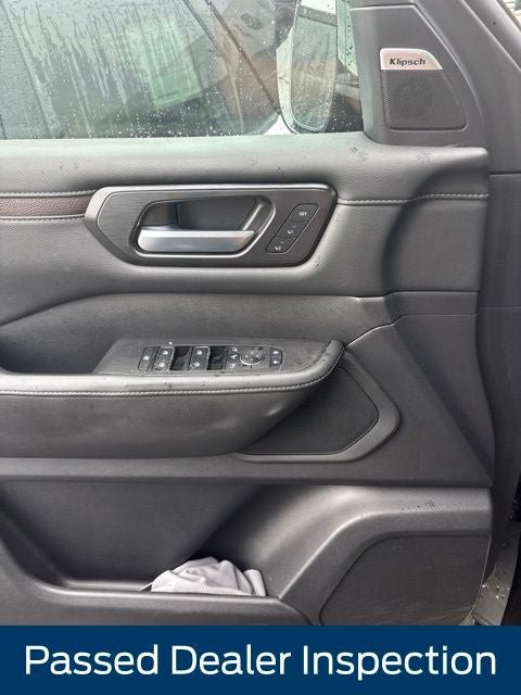 Used 2025 Nissan Armada SL w/ Captain's Chari Seat Package AWD/4WD image 18