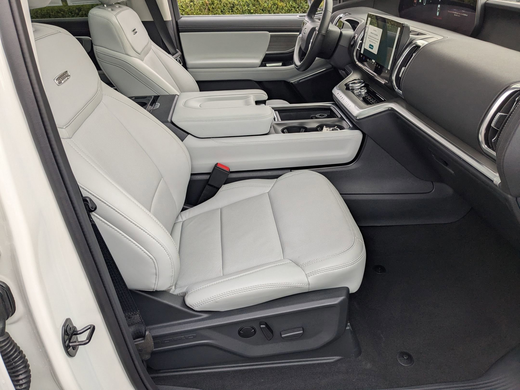 Certified 2025 Ford Expedition Max Platinum w/ Driver's Package image 43