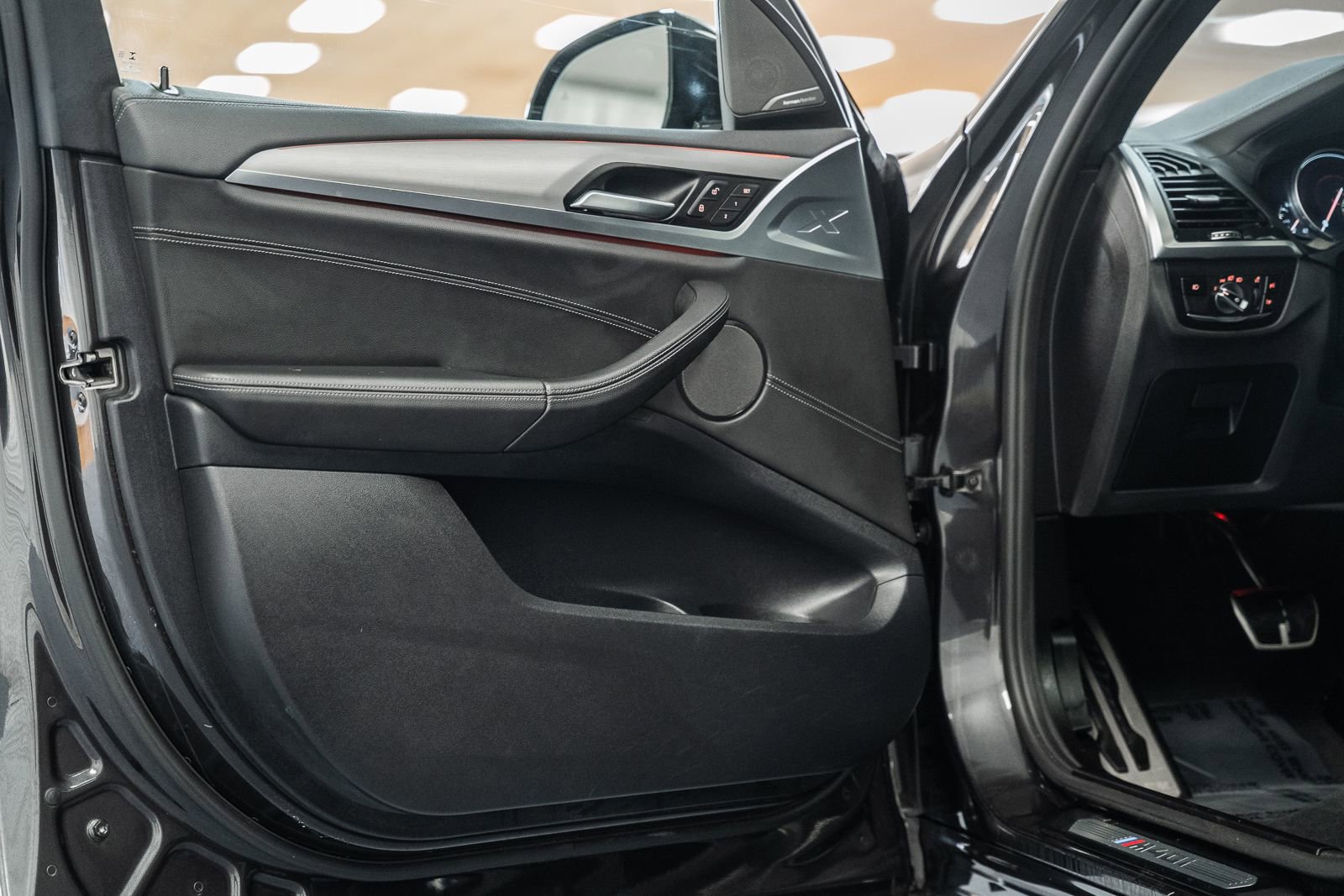 Used 2018 BMW X3 M40i image 46