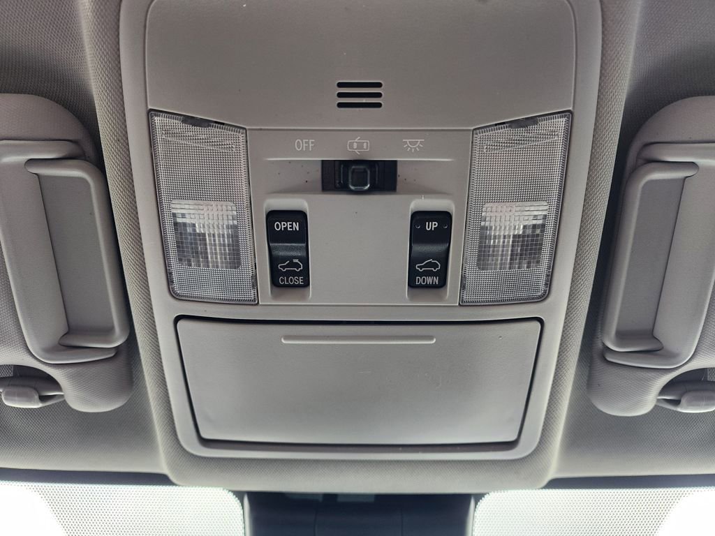 Used 2018 Toyota RAV4 XLE image 16