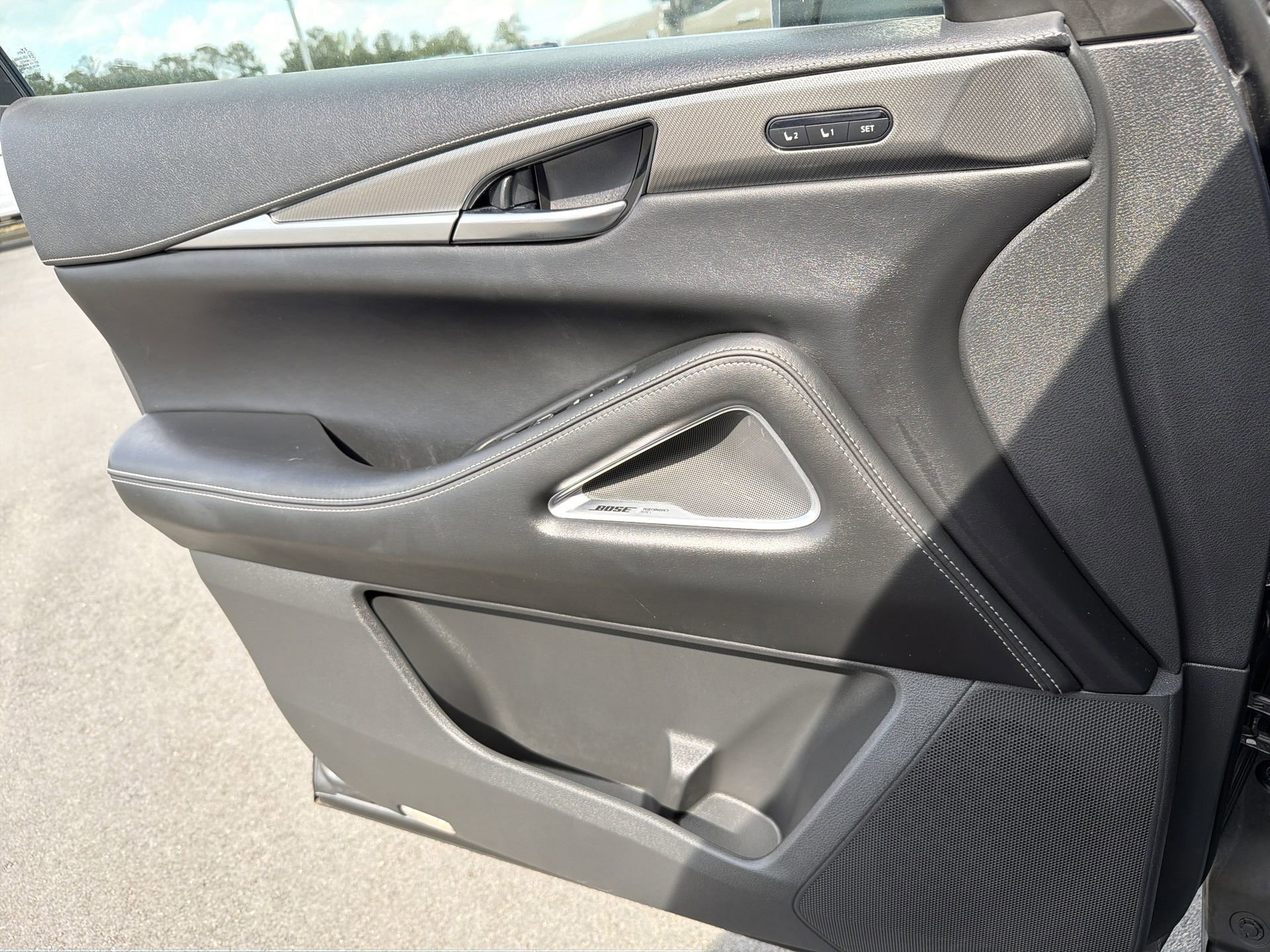 Used 2023 INFINITI QX60 Luxe w/ Performance Audio Package image 24