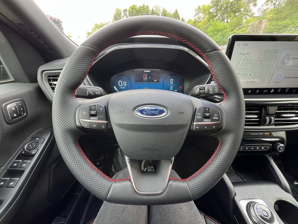 Certified 2023 Ford Escape ST-Line Elite w/ Premium Technology Package AWD/4WD image 11