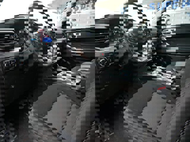 Certified 2023 Ford Explorer XLT w/ Class IV Trailer Tow Package image 12