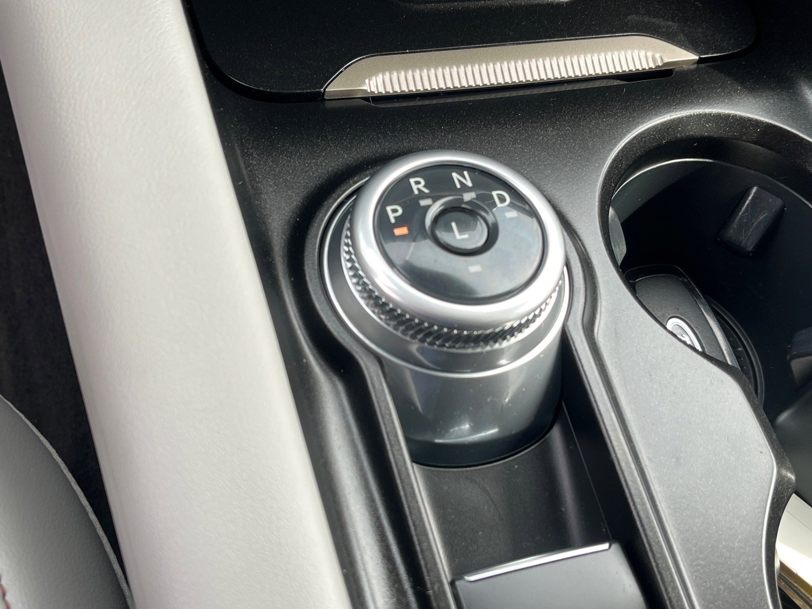 Certified 2025 Ford Explorer Active w/ Active Comfort Package image 16