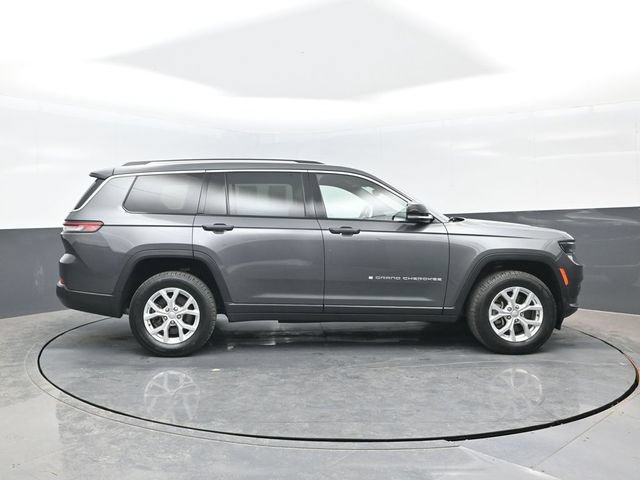 Used 2023 Jeep Grand Cherokee L Limited AWD/4WD image 3