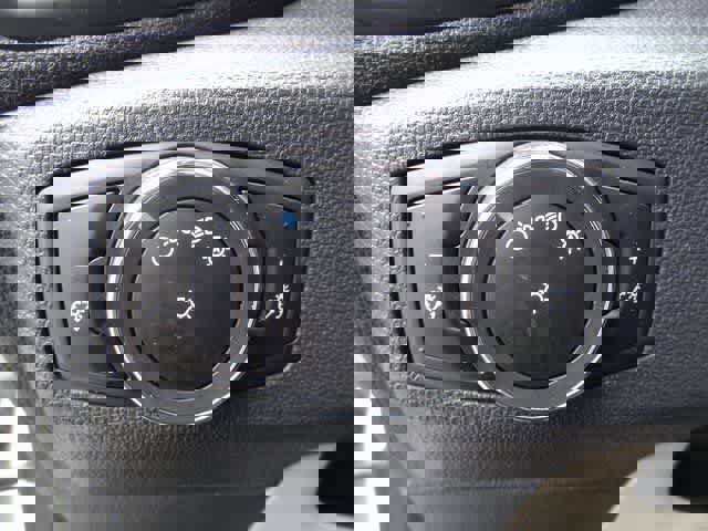 Certified 2018 Ford EcoSport S image 13