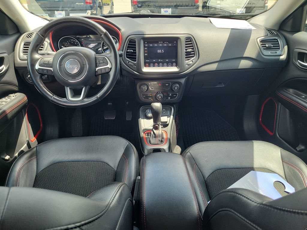 Used 2020 Jeep Compass Trailhawk w/ Cold Weather Group AWD/4WD image 14