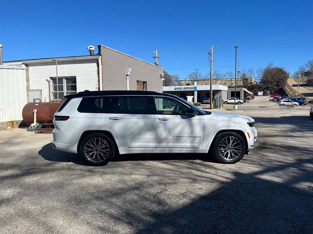 Used 2025 Jeep Grand Cherokee L Summit image 6