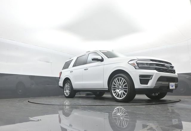 Certified 2024 Ford Expedition Limited image 29