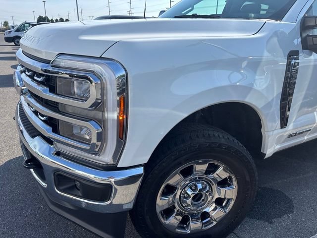 Certified 2025 Ford F350 Lariat w/ Lariat Ultimate Package AWD/4WD image 4