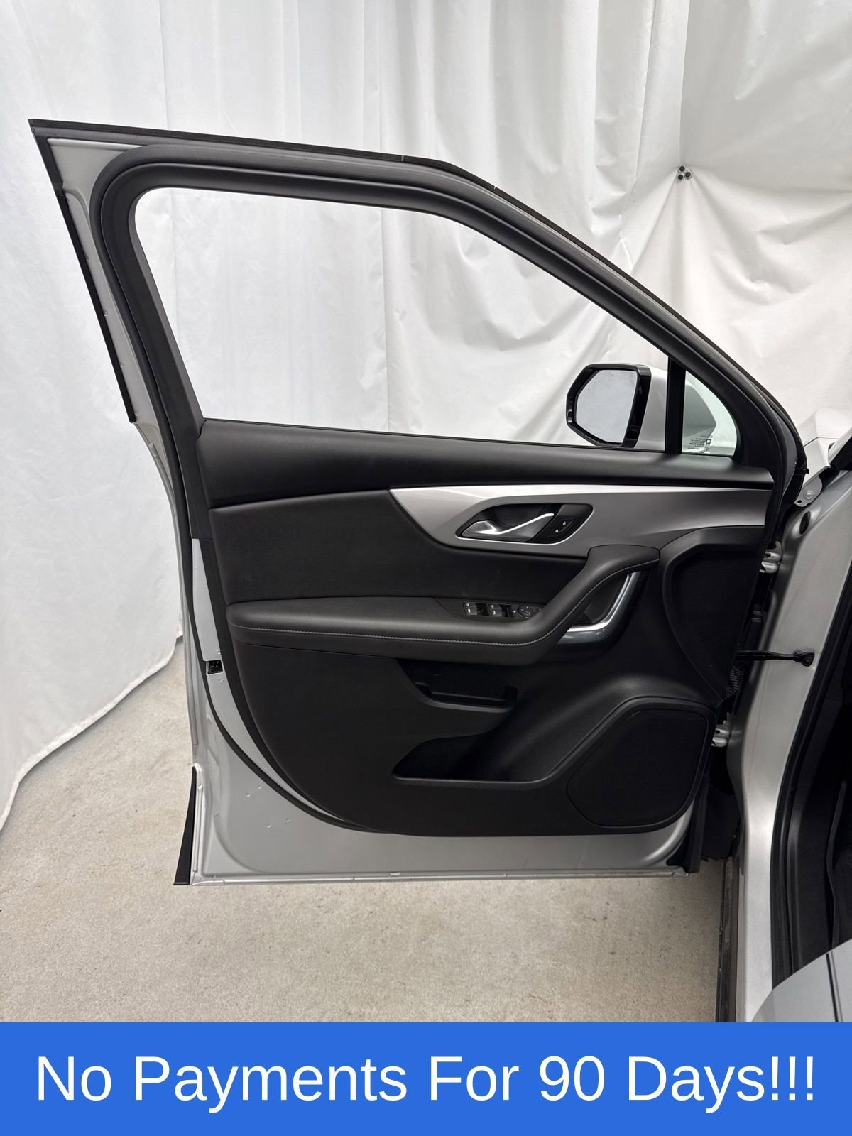 Used 2022 Chevrolet Blazer LT w/ LPO, Black Grille Bar Package image 12