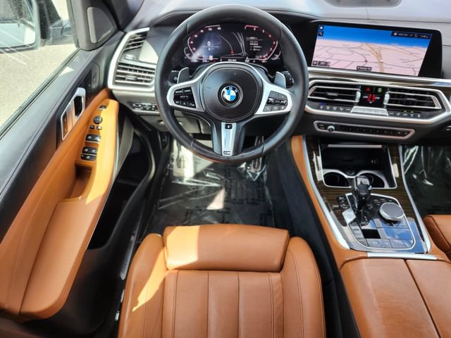 Used 2019 BMW X5 xDrive50i w/ M Sport Package AWD/4WD image 13