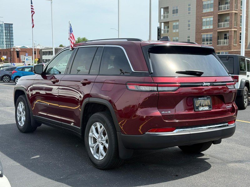 Used 2023 Jeep Grand Cherokee Limited w/ MOPAR Finishing Package AWD/4WD image 5