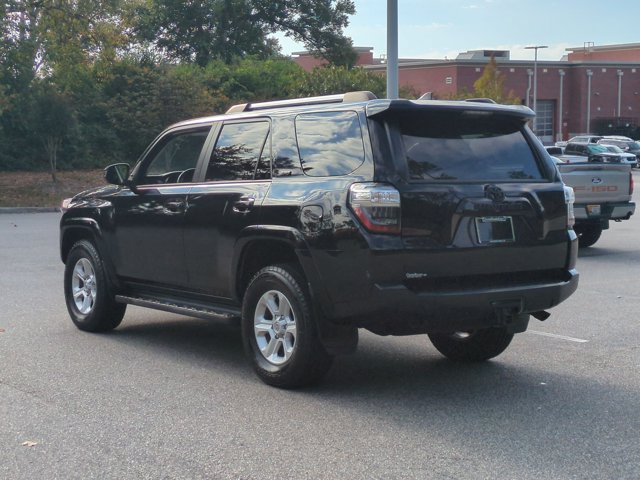 Used 2022 Toyota 4Runner SR5 AWD/4WD image 6