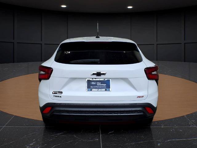 Used 2024 Chevrolet Trax RS FWD image 5