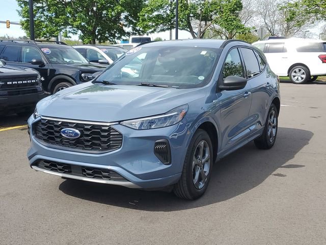 Certified 2024 Ford Escape ST-Line w/ Tech Pack #1 AWD/4WD image 2