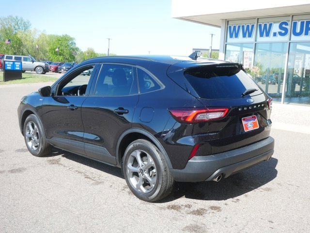 Certified 2025 Ford Escape ST-Line Select AWD/4WD image 7