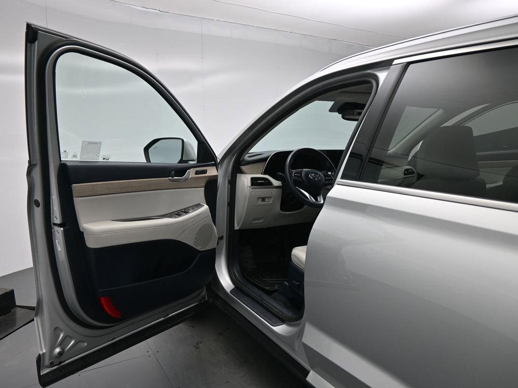 Used 2022 Hyundai Palisade SEL w/ Premium Package image 9