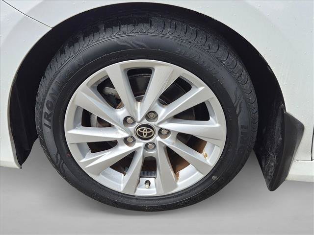 Used 2022 Toyota Camry LE FWD image 22
