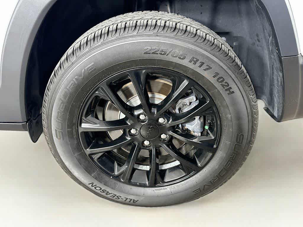 Used 2023 Jeep Cherokee Altitude Lux AWD/4WD image 8