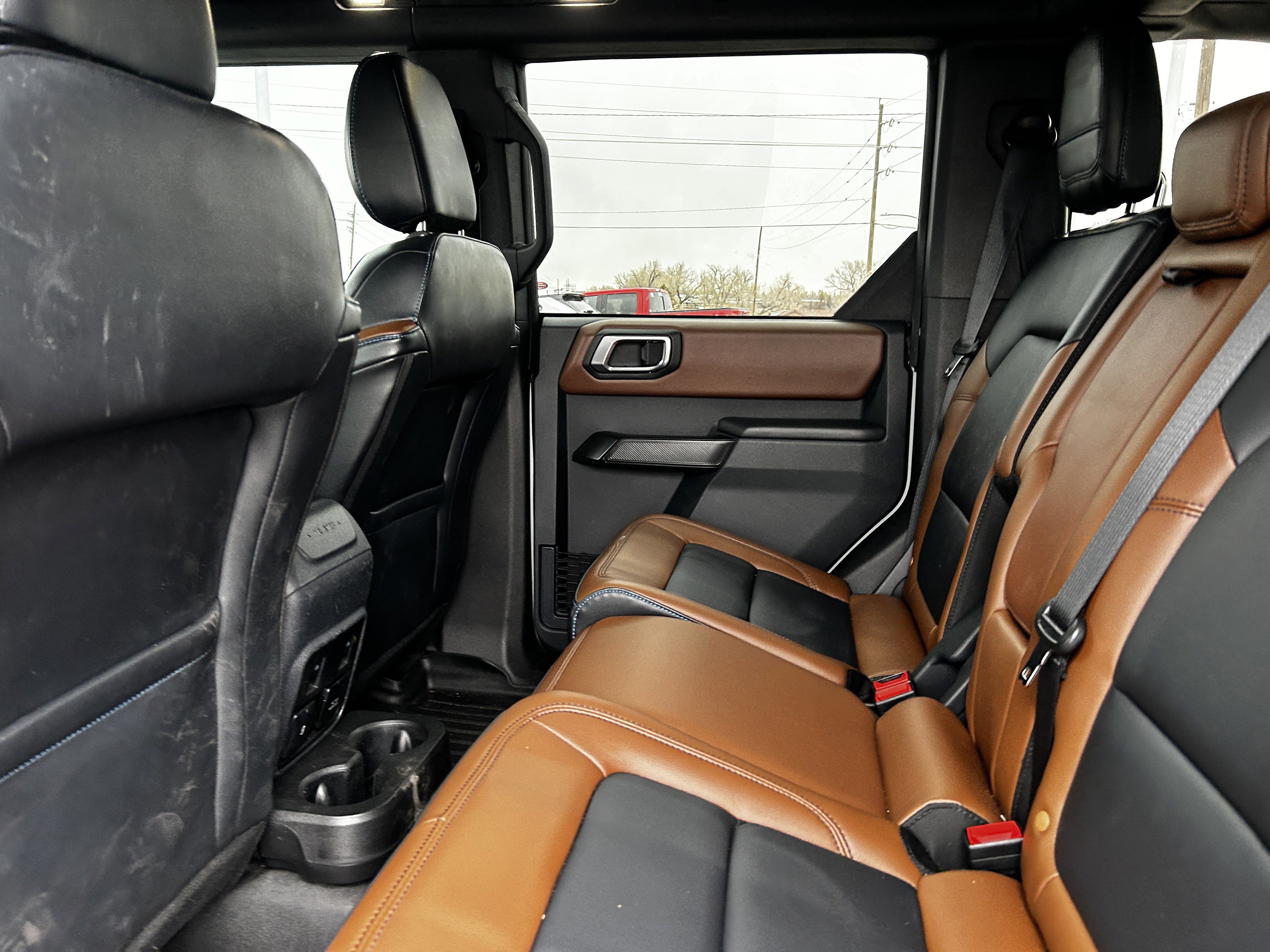 Certified 2024 Ford Bronco Outer Banks w/ Sasquatch Package image 11