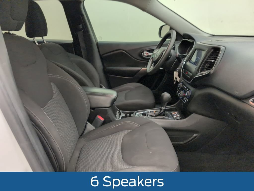 Used 2019 Jeep Cherokee Latitude w/ Popular Appearance Group FWD image 16