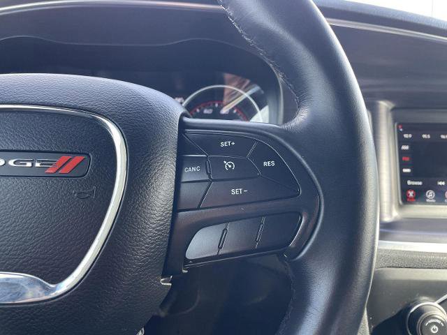 Used 2018 Dodge Charger SXT image 14