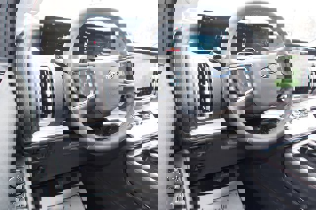 Certified 2025 Ford Expedition Active image 19