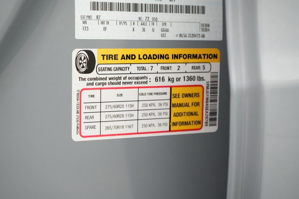 Certified 2025 Ford Expedition Platinum image 30