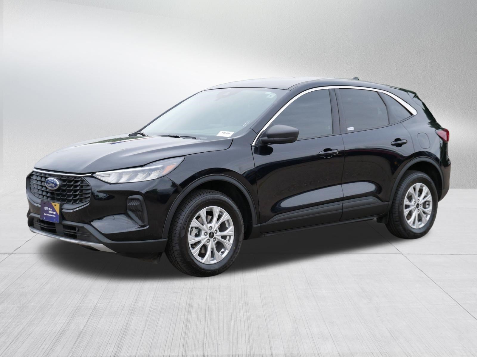 Certified 2024 Ford Escape Active AWD/4WD image 3