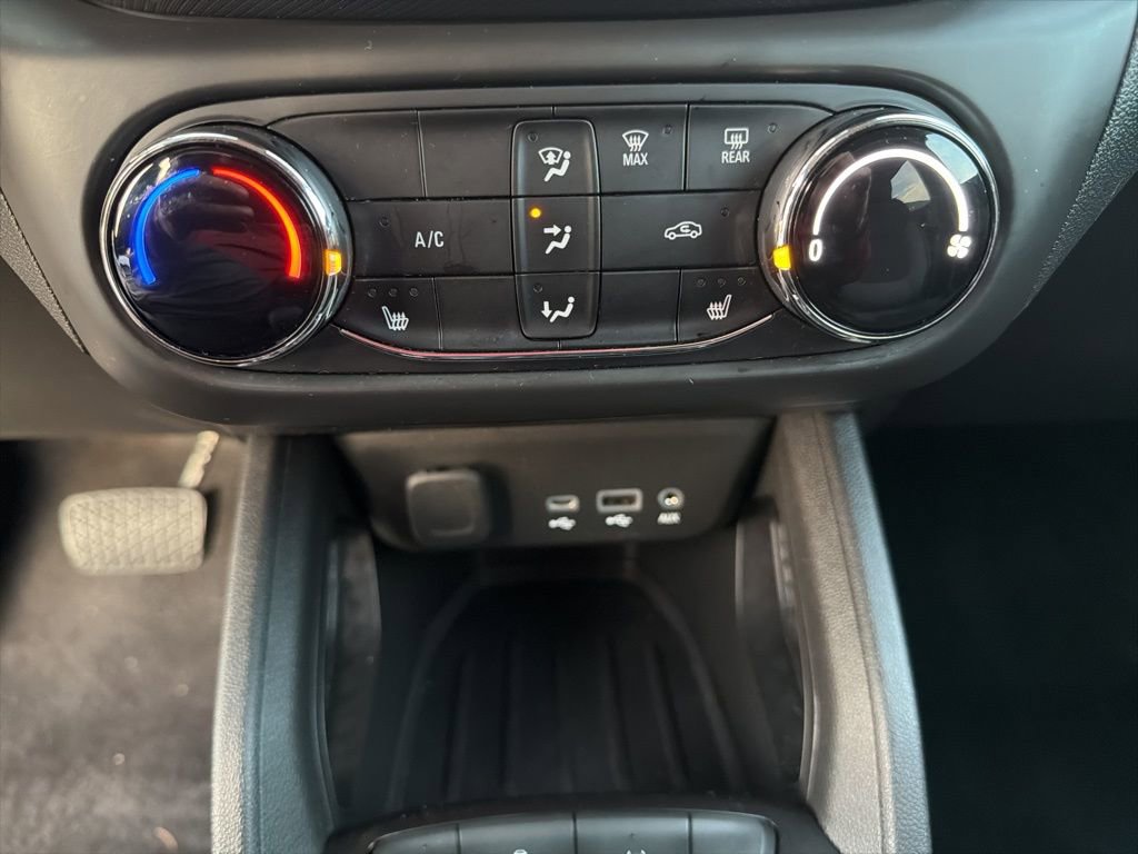 Used 2023 Chevrolet TrailBlazer LT image 29