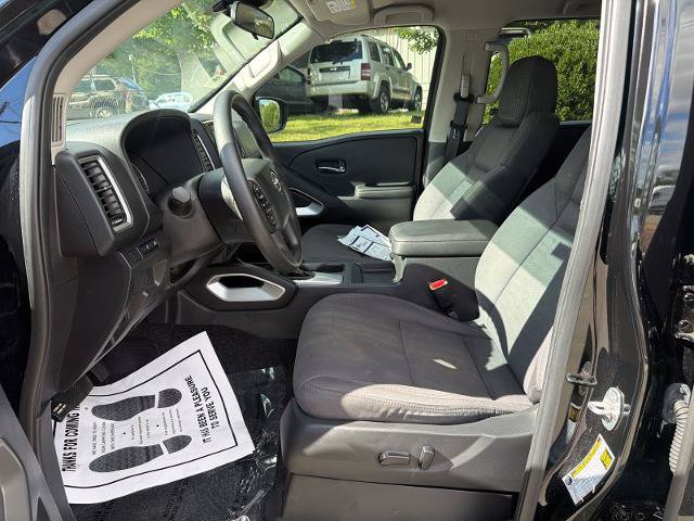 Used 2024 Nissan Frontier SV w/ Technology Package RWD image 9