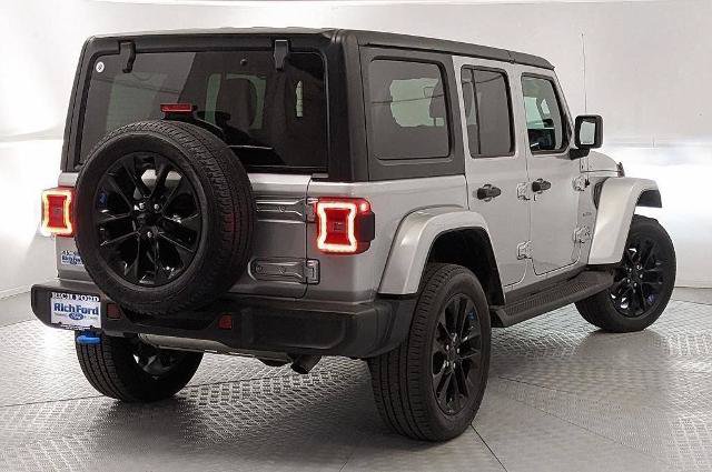 Used 2023 Jeep Wrangler Unlimited Sahara AWD/4WD image 3