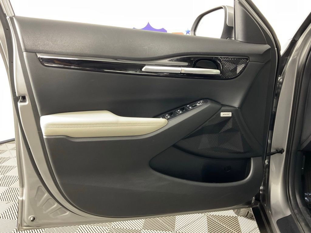 Used 2021 Kia Seltos SX w/ SX Sunroof Package image 12