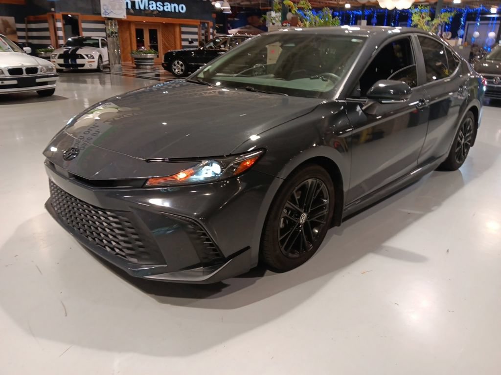 Used 2025 Toyota Camry SE w/ Multimedia Upgrade Package FWD image 8