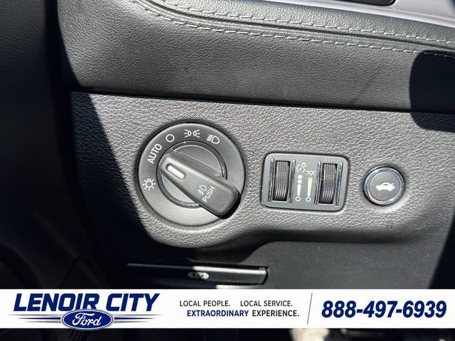Used 2023 Dodge Challenger R/T Scat Pack w/ Plus Package RWD image 19