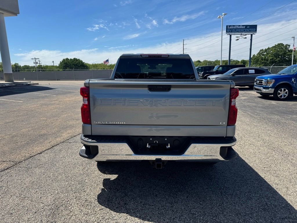 Used 2024 Chevrolet Silverado 1500 LT AWD/4WD image 6