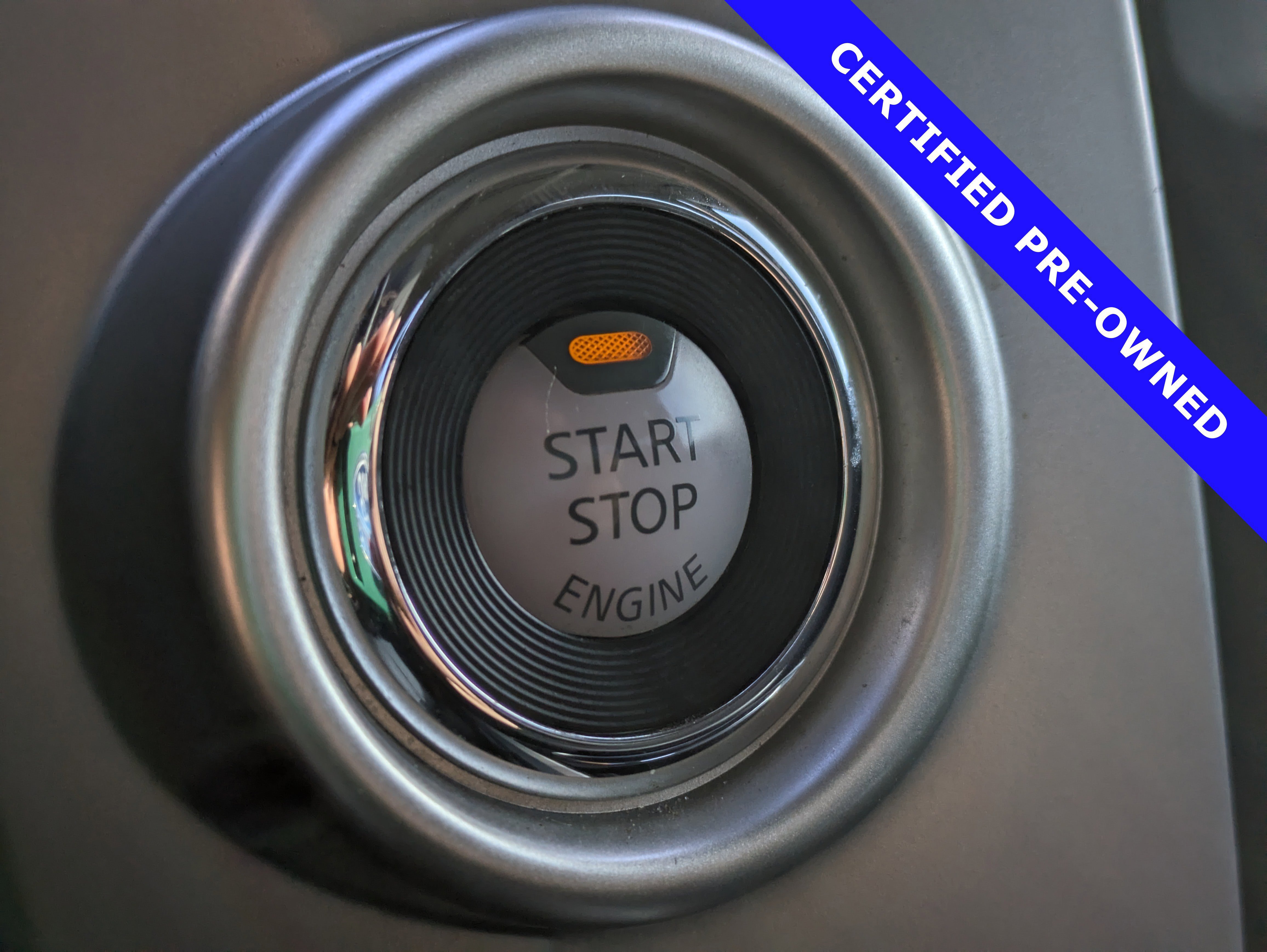 Used 2021 Nissan Titan SV w/ SV Convenience Package image 31