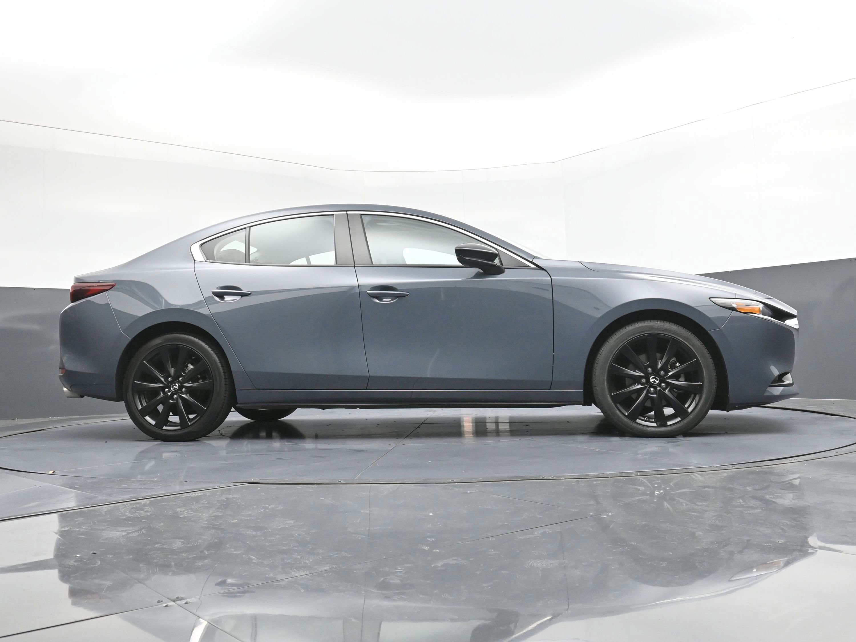 Used 2024 MAZDA MAZDA3 s image 18