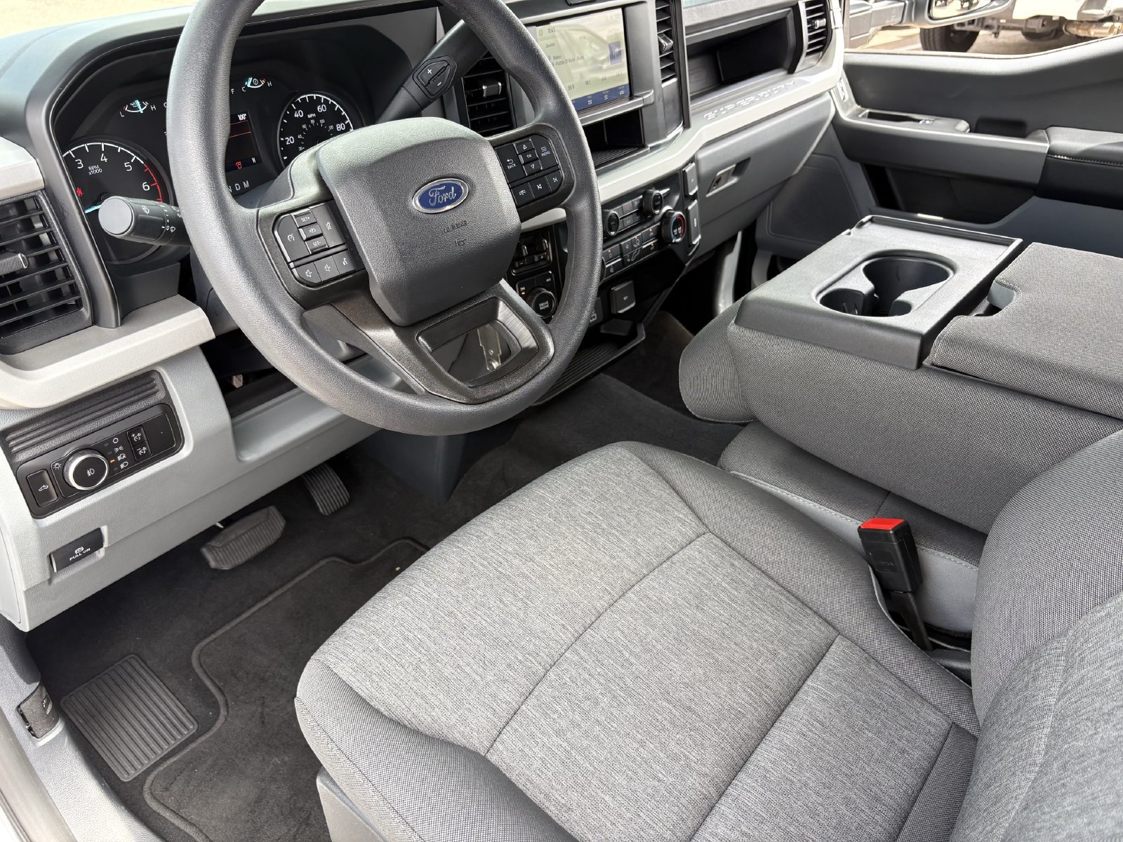 Certified 2026 Ford F250 XL w/ STX Appearance Package AWD/4WD image 23