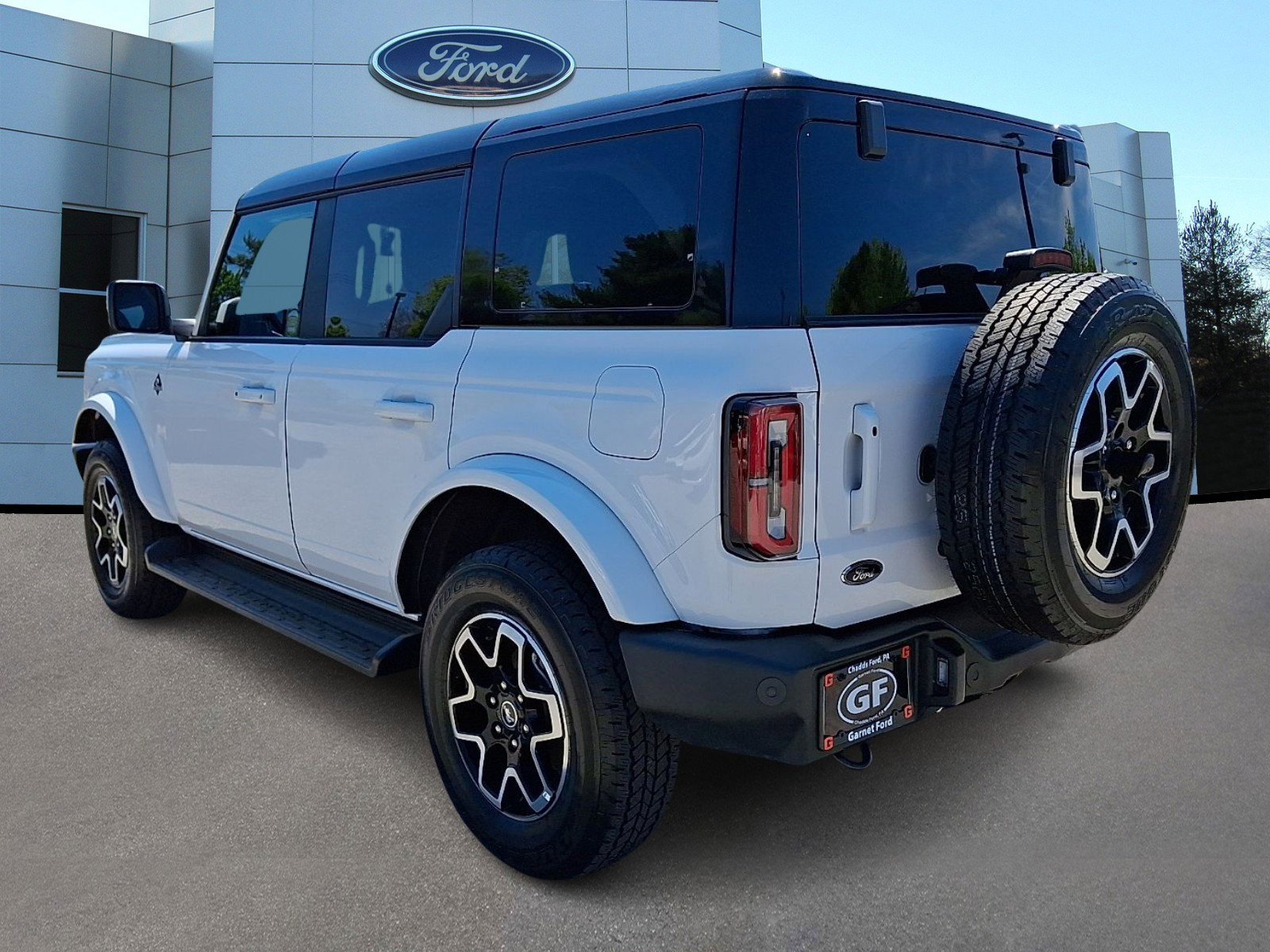 Certified 2025 Ford Bronco Outer Banks AWD/4WD image 5
